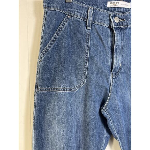 Levis Signature Gold Everyday Jogger Jeans Size 6 Medium Wash Blue - Picture 6 of 12
